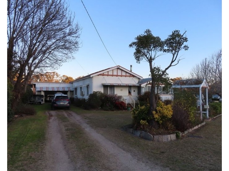 53 Wallangarra Road, Stanthorpe QLD 4380