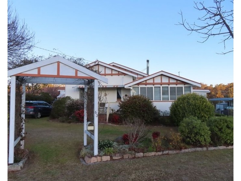 53 Wallangarra Road, Stanthorpe QLD 4380