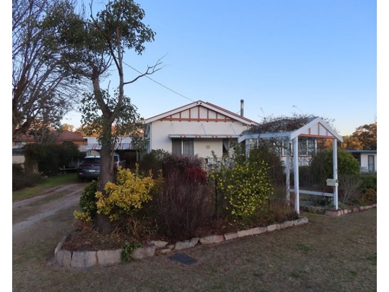 53 Wallangarra Road, Stanthorpe QLD 4380