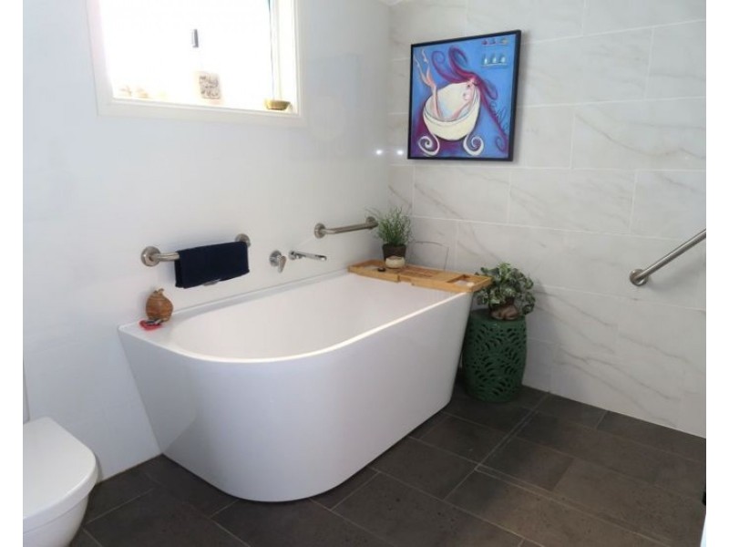 56 Greenup Street, Stanthorpe QLD 4380