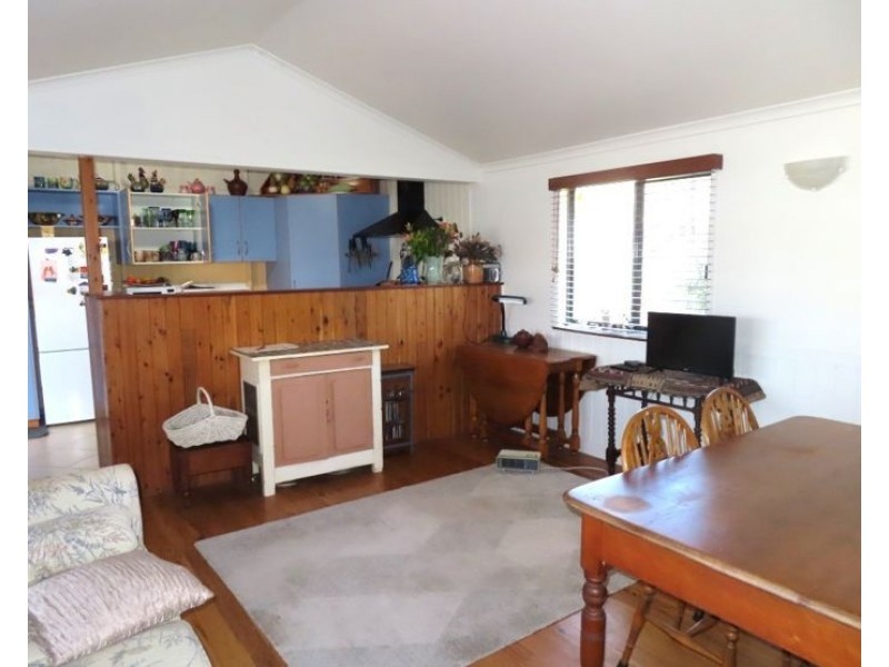 56 Greenup Street, Stanthorpe QLD 4380