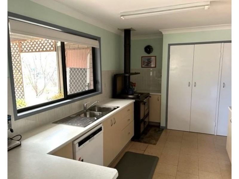 13 Tyrel Street, Stanthorpe QLD 4380