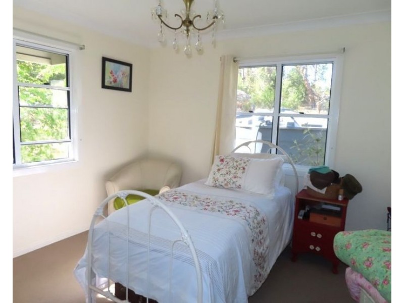 237 Caves Road, Stanthorpe QLD 4380