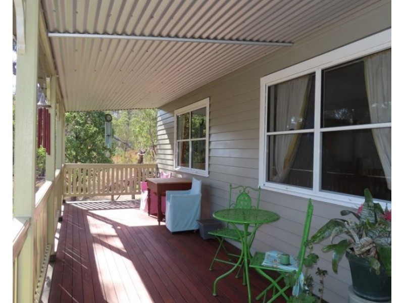 237 Caves Road, Stanthorpe QLD 4380