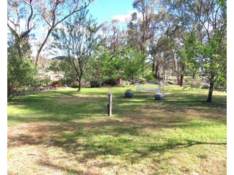 237 Caves Road, Stanthorpe QLD 4380