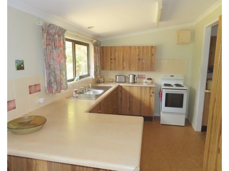 196 Church Road, The Summit QLD 4377