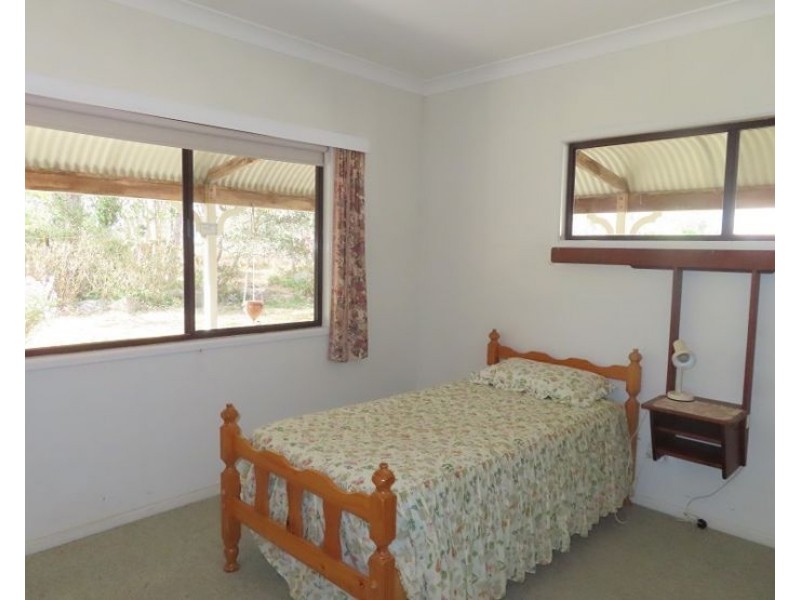 196 Church Road, The Summit QLD 4377