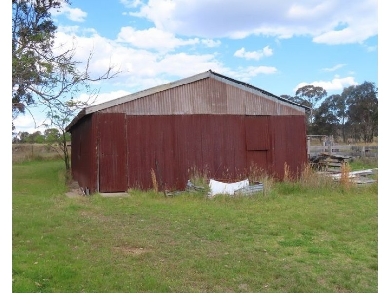 196 Church Road, The Summit QLD 4377