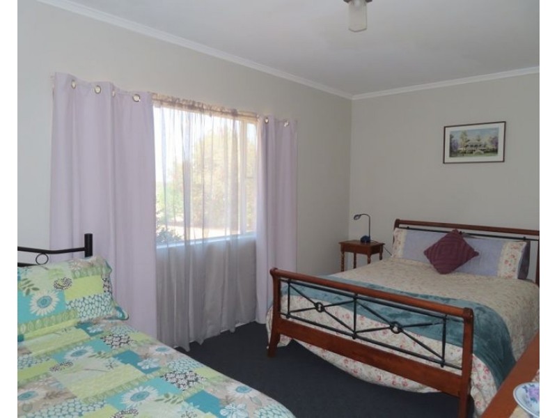 120 Pradella Road, Pozieres QLD 4352