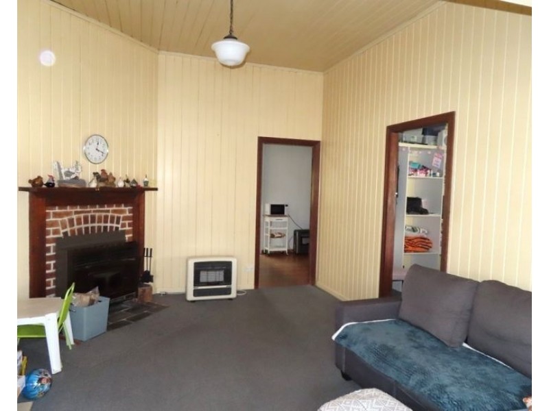 2 Pike Street, Stanthorpe QLD 4380