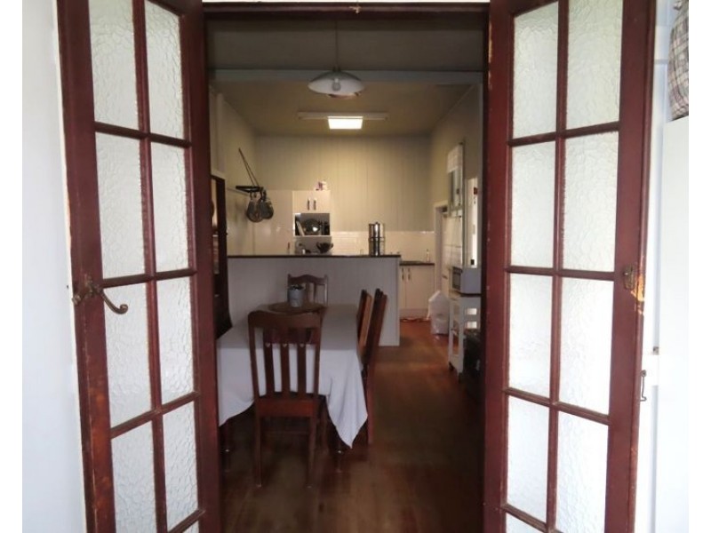 2 Pike Street, Stanthorpe QLD 4380