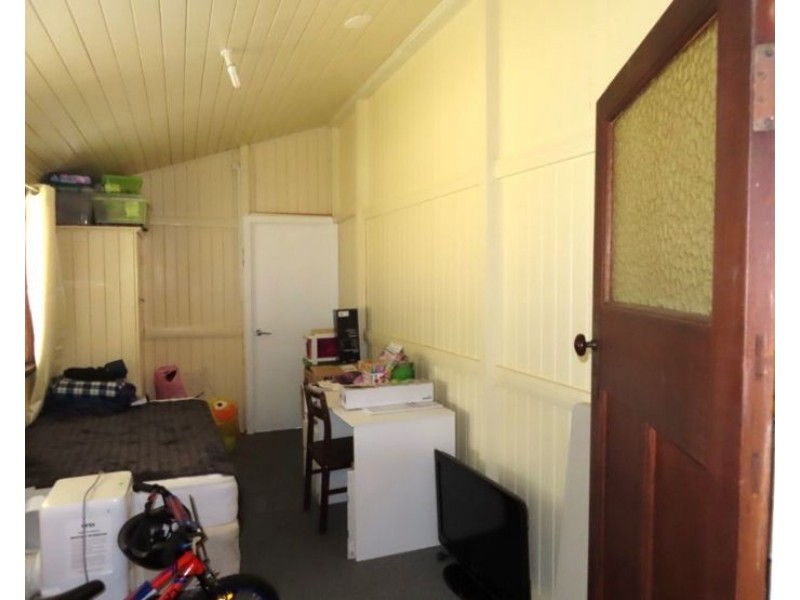 2 Pike Street, Stanthorpe QLD 4380