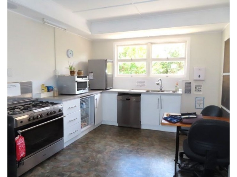 16 Matthew Street, Stanthorpe QLD 4380