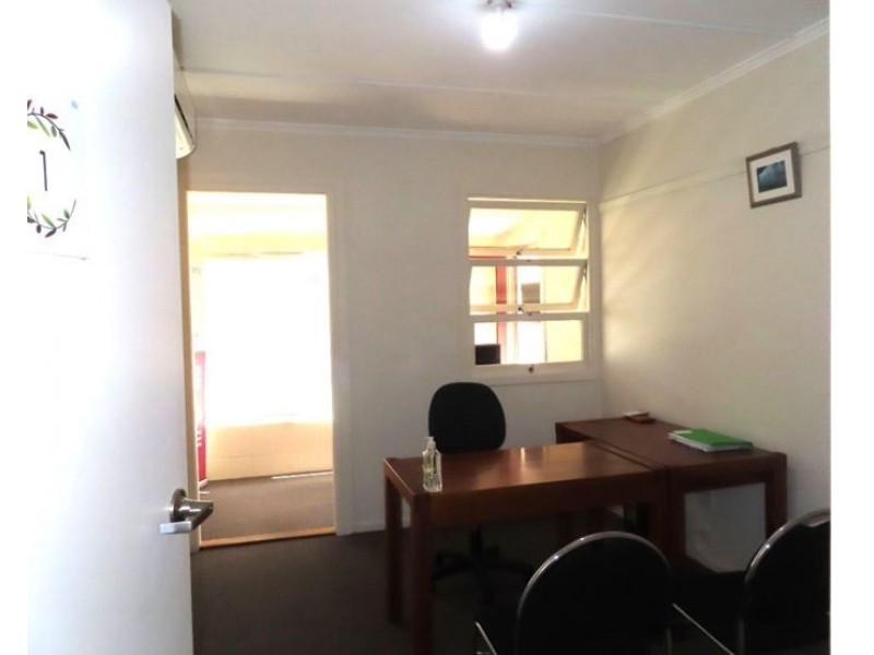 16 Matthew Street, Stanthorpe QLD 4380