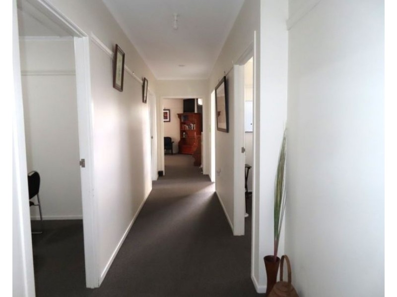 16 Matthew Street, Stanthorpe QLD 4380