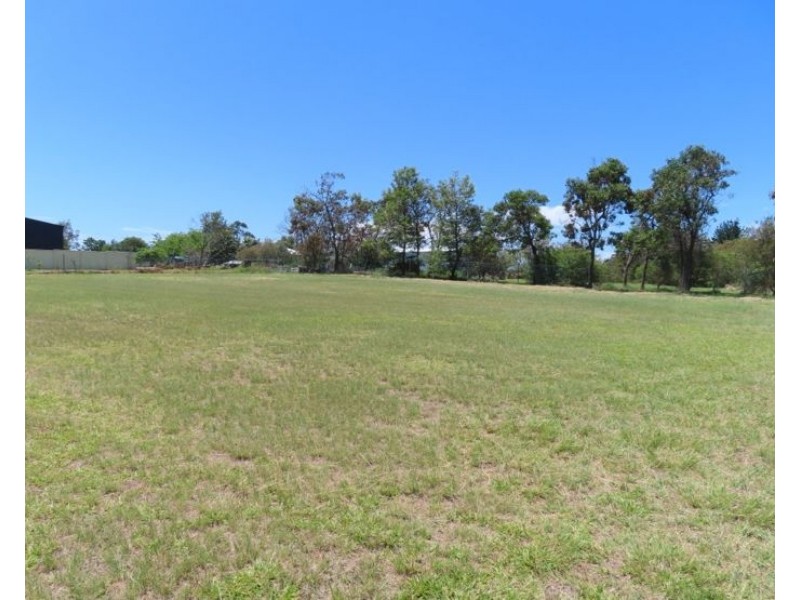 25 Church Road, The Summit QLD 4377