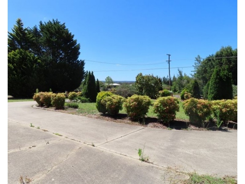 25 Church Road, The Summit QLD 4377