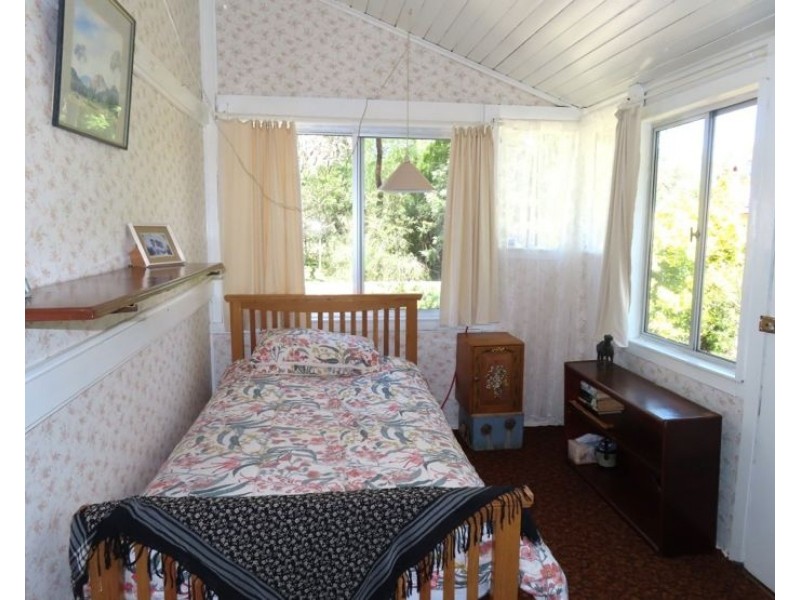 28214 New England Highway, Ballandean QLD 4382