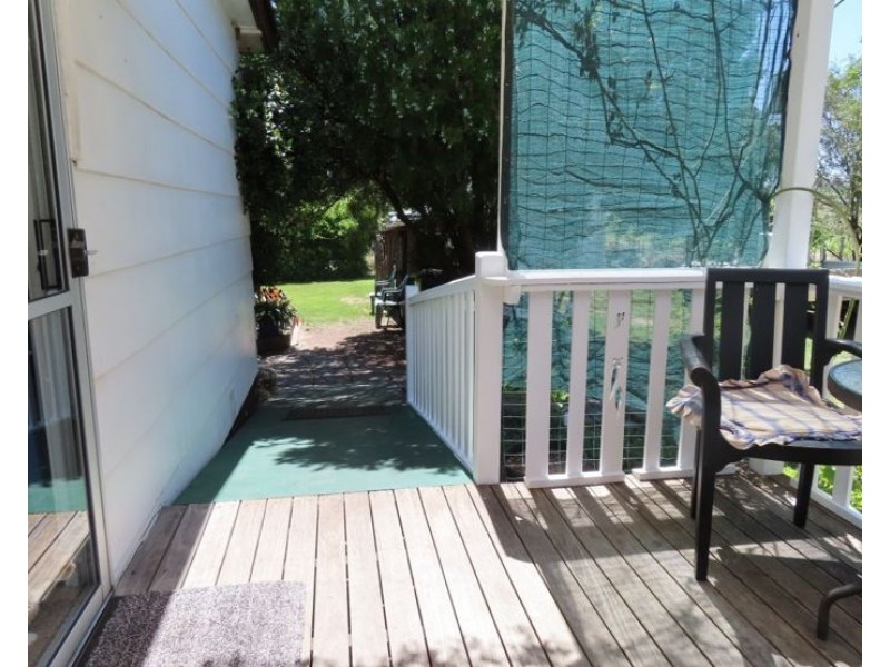 28214 New England Highway, Ballandean QLD 4382