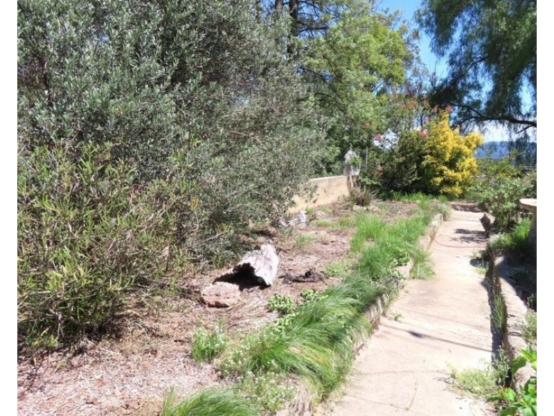 28214 New England Highway, Ballandean QLD 4382