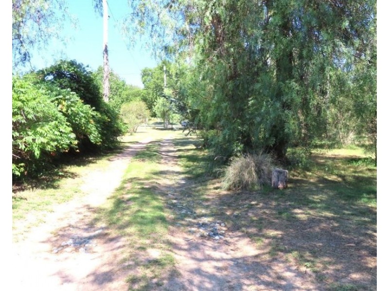 28214 New England Highway, Ballandean QLD 4382