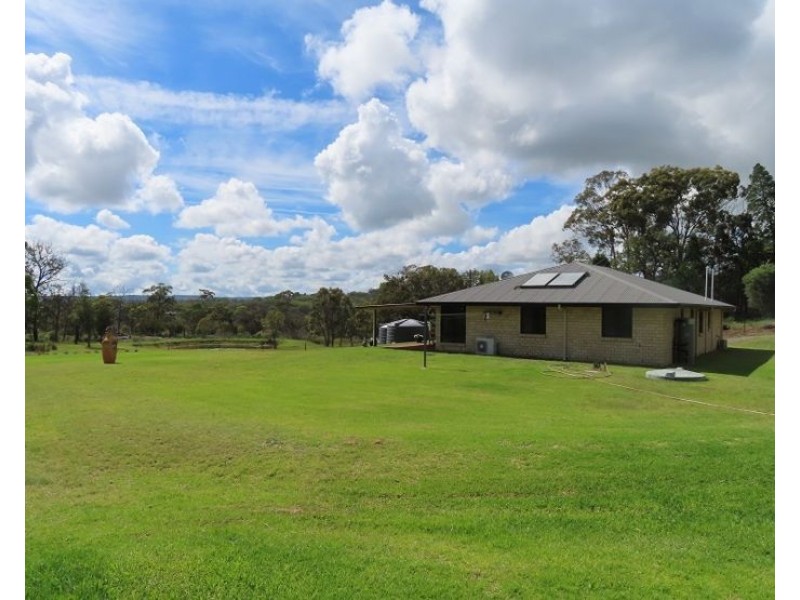 235 Eukey Road, Kyoomba QLD 4380