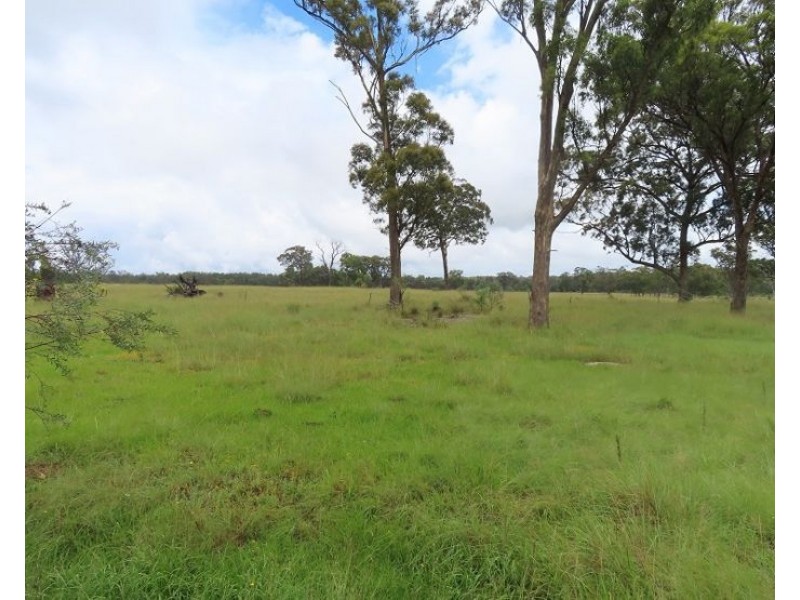 42 Graham Lane, Nundubbermere QLD 4380