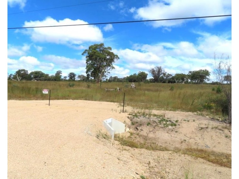 42 Graham Lane, Nundubbermere QLD 4380