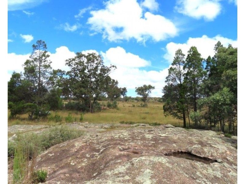 42 Graham Lane, Nundubbermere QLD 4380