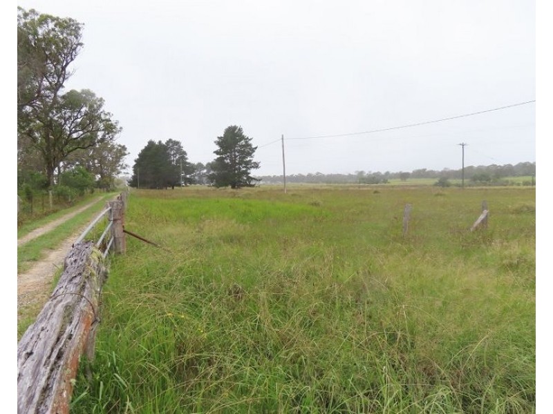 24955 New England Highway, Thulimbah QLD 4376
