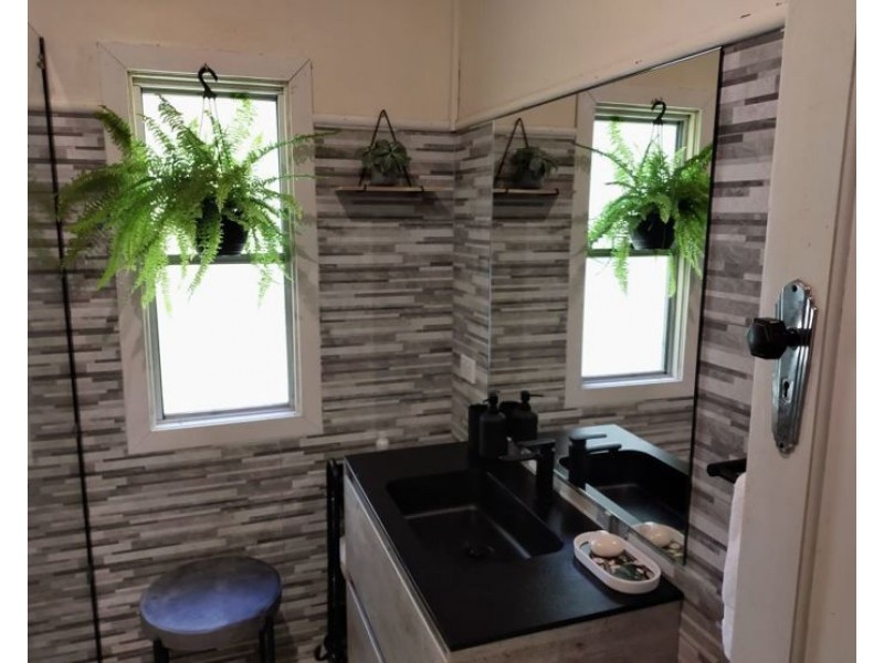 16 Bridge Street, Stanthorpe QLD 4380