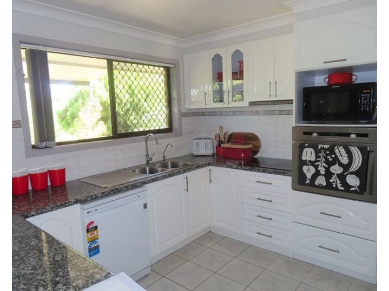 16 Anzac Street, Stanthorpe QLD 4380