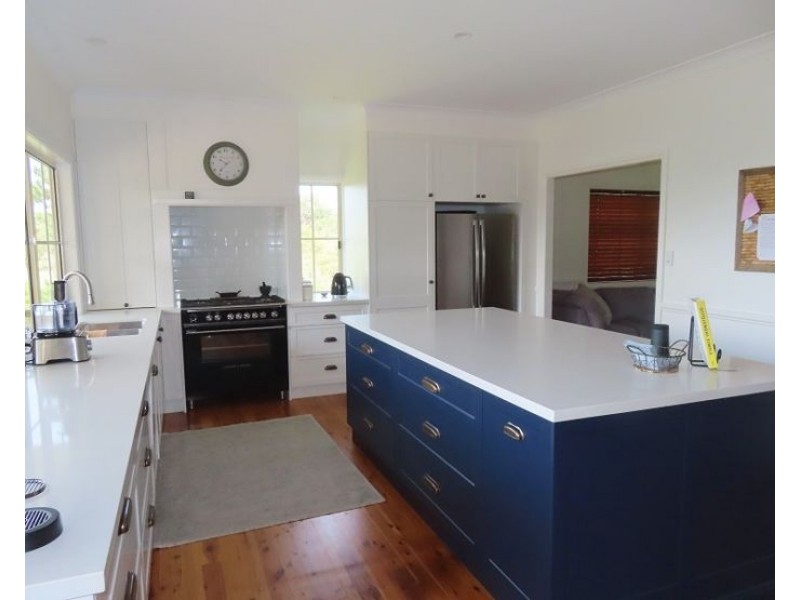 Mount Tully QLD 4380