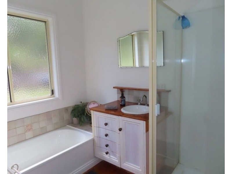 Mount Tully QLD 4380