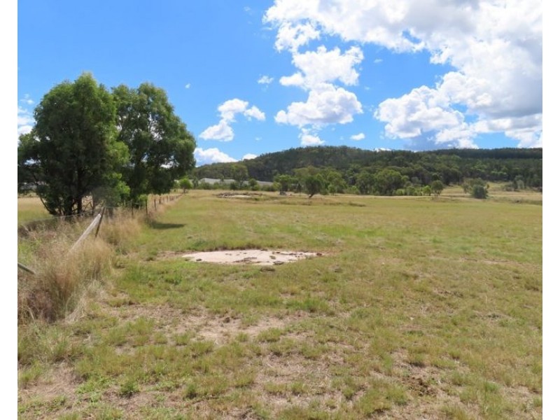 57 Collins Road, Glen Aplin QLD 4381