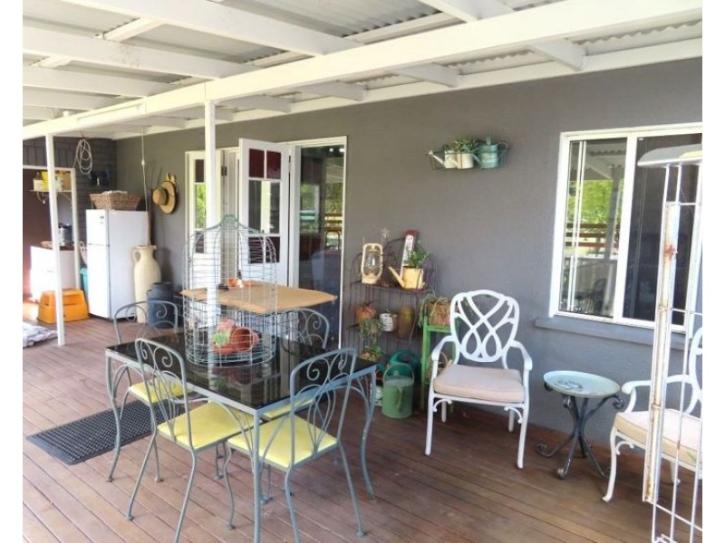 57 Collins Road, Glen Aplin QLD 4381