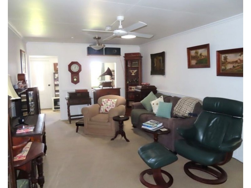 57 Collins Road, Glen Aplin QLD 4381