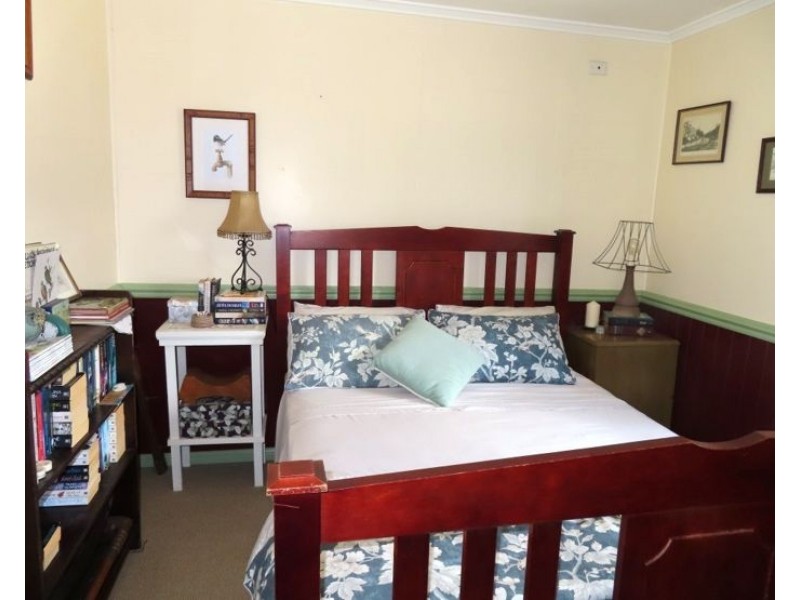 57 Collins Road, Glen Aplin QLD 4381