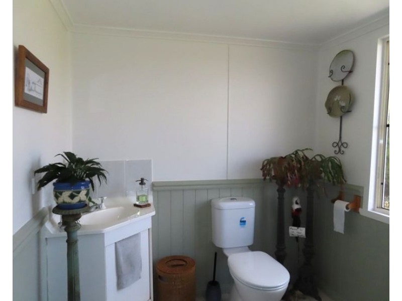 57 Collins Road, Glen Aplin QLD 4381