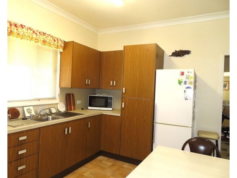 31 College Road, Stanthorpe QLD 4380