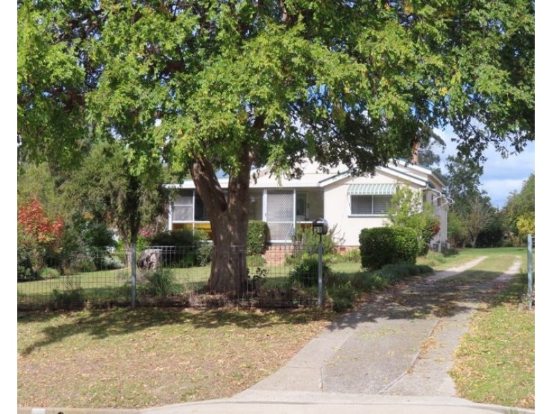 31 College Road, Stanthorpe QLD 4380