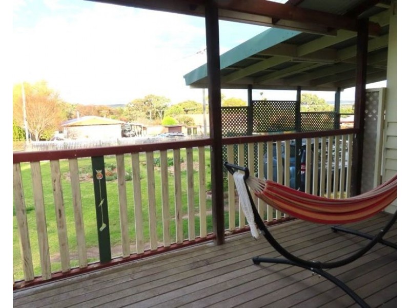 14 Belwood Street, Stanthorpe QLD 4380