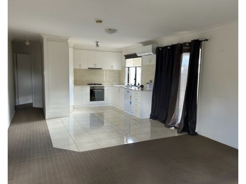 3 Micale Lane, Glen Aplin QLD 4381