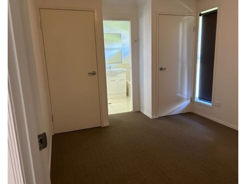 3 Micale Lane, Glen Aplin QLD 4381