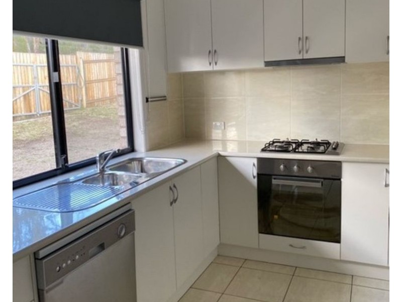 3 Micale Lane, Glen Aplin QLD 4381