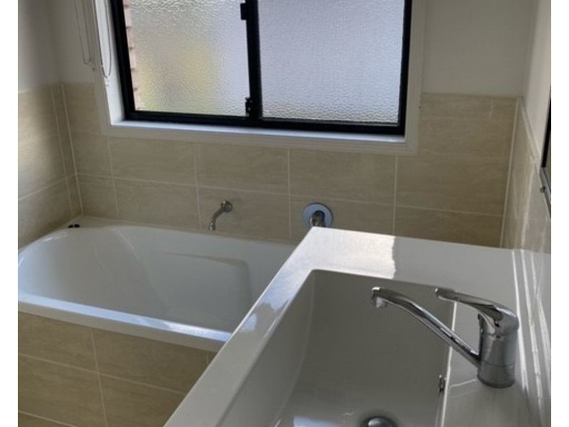 3 Micale Lane, Glen Aplin QLD 4381