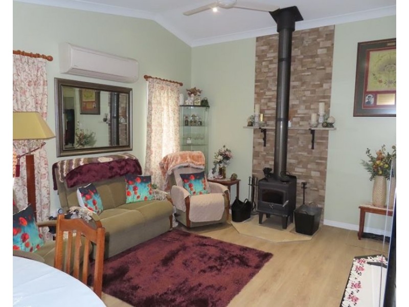 4 Thorpe Street, Stanthorpe QLD 4380