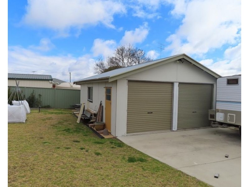 4 Thorpe Street, Stanthorpe QLD 4380