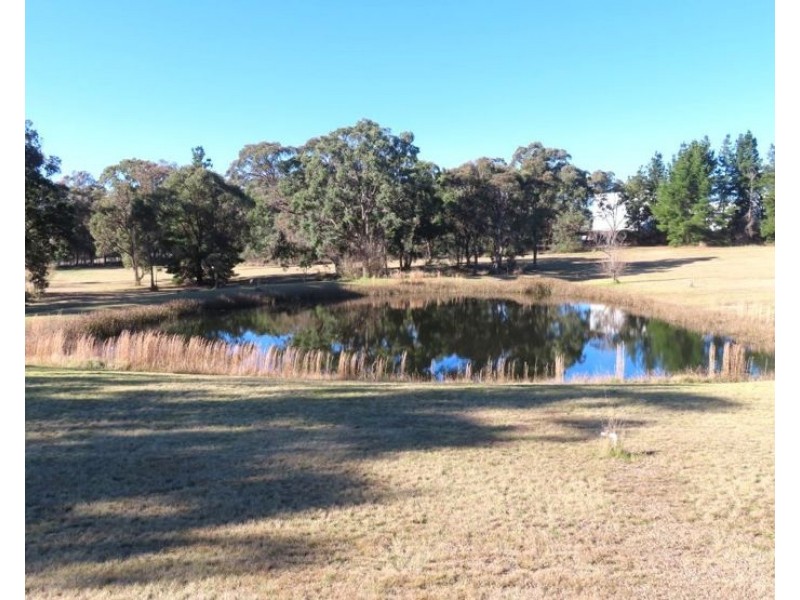 24 Minuti Lane, Amiens QLD 4380