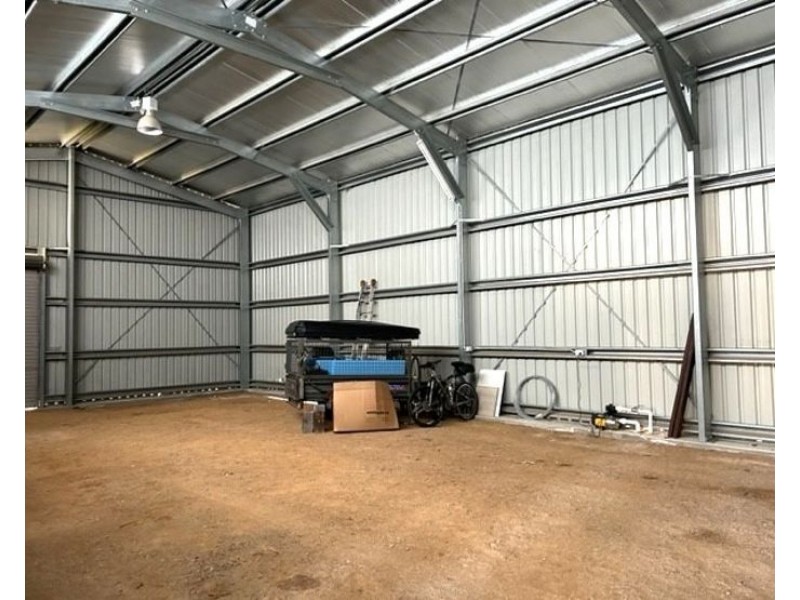 24 Minuti Lane, Amiens QLD 4380